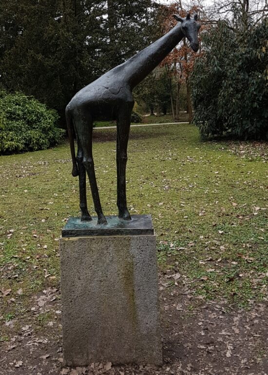 Standbeeld van een giraf